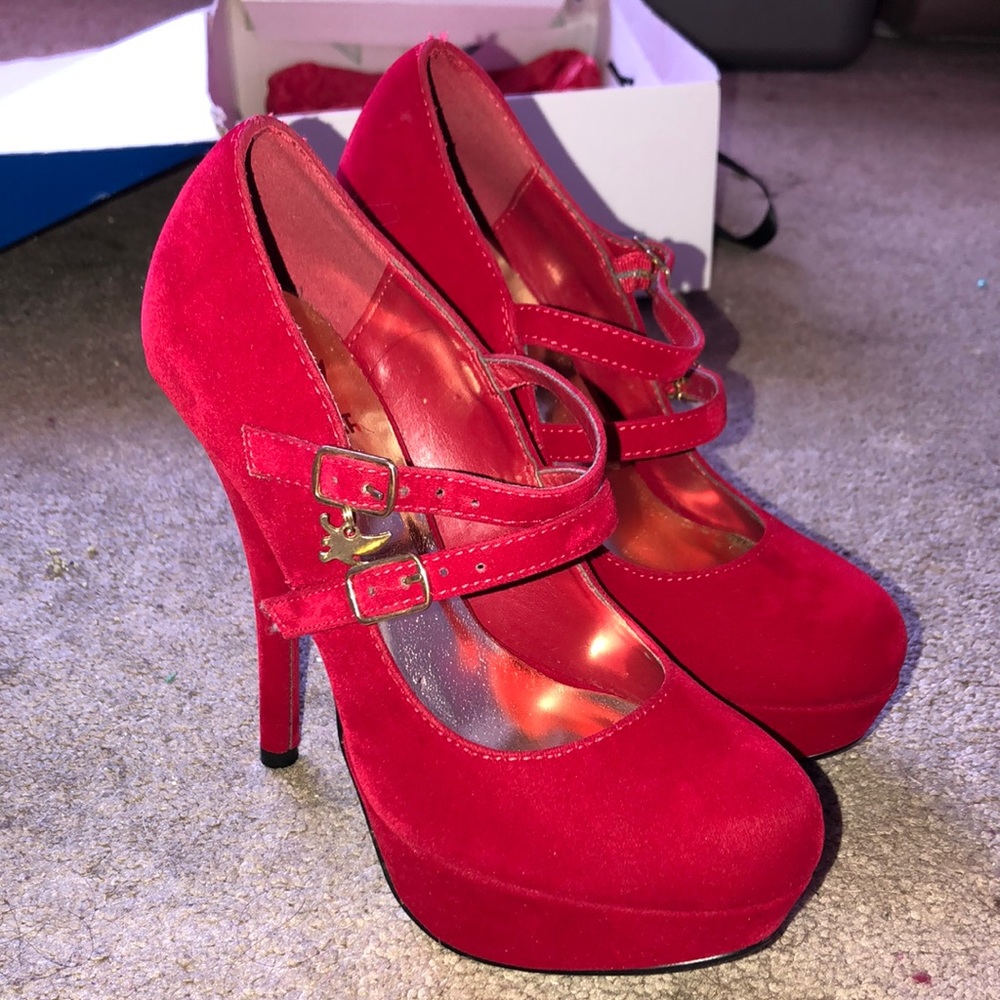 Shiekh heels size 5